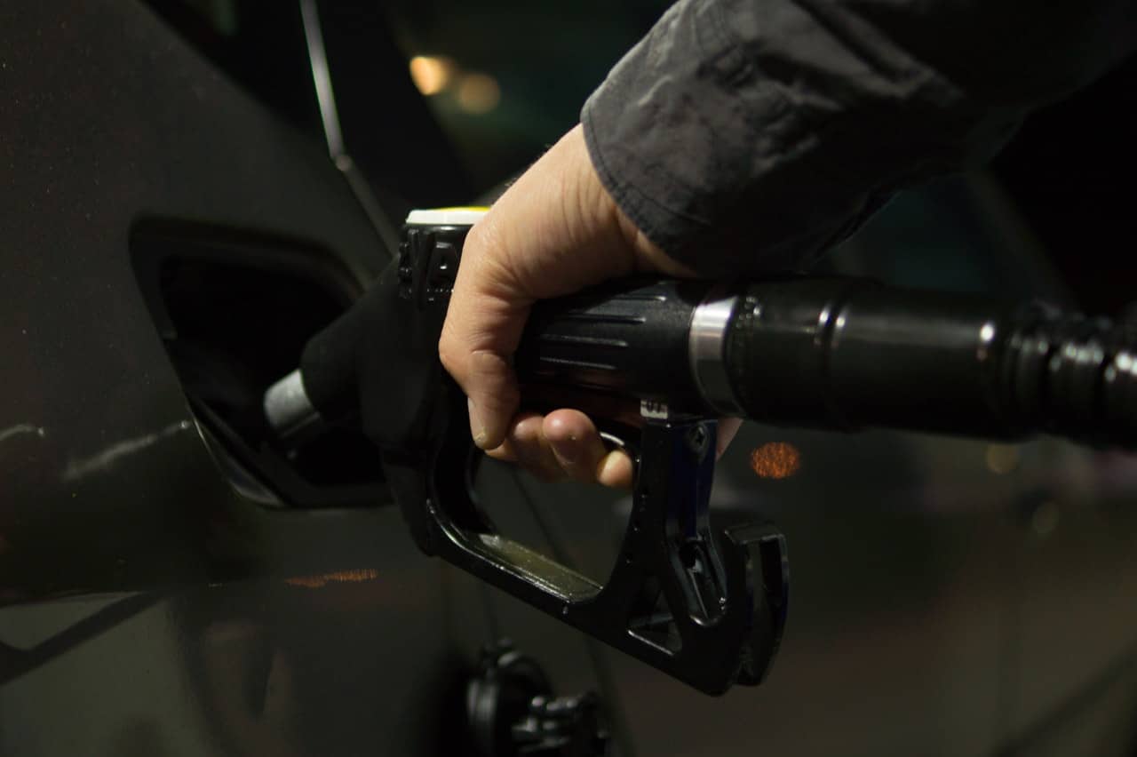 Como economizar combustível: Dicas práticas